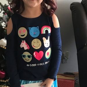 Carter’s cold shoulder long sleeve top 6 small